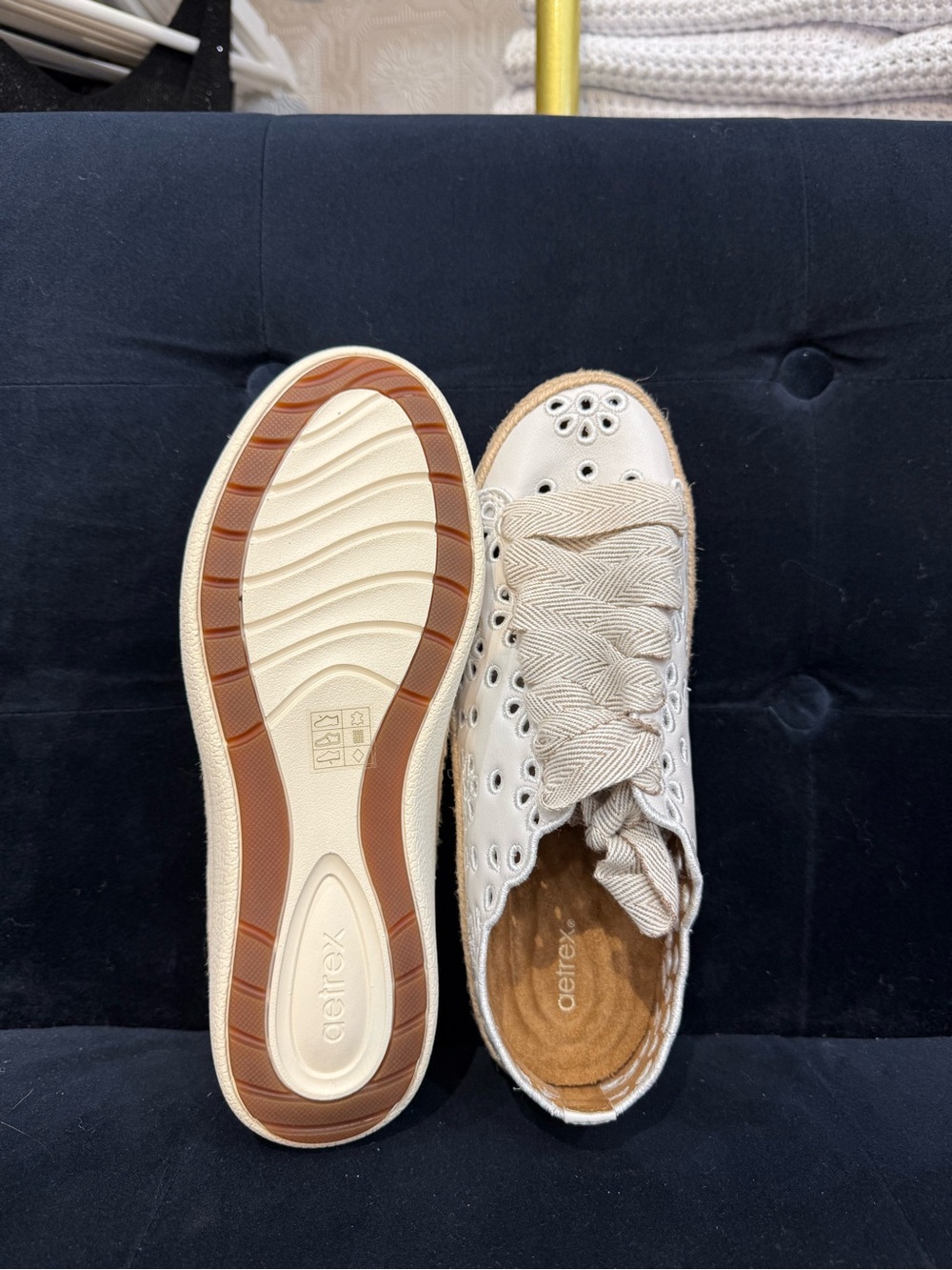 Aetrex Charlotte Lace Up - White CA718W36 - Picture 3 of 3